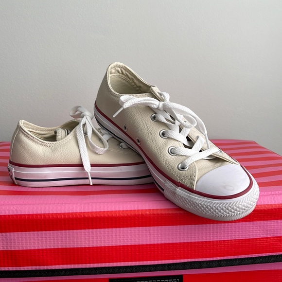 Converse Shoes Ladies Converse Sneakers Poshmark